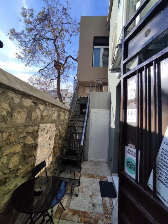 Center Small Penthouse * Athen
