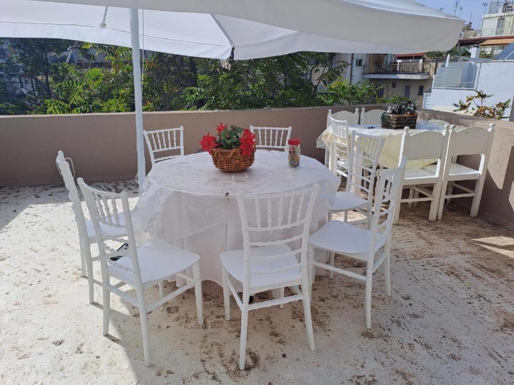 Center Small Penthouse * Athen